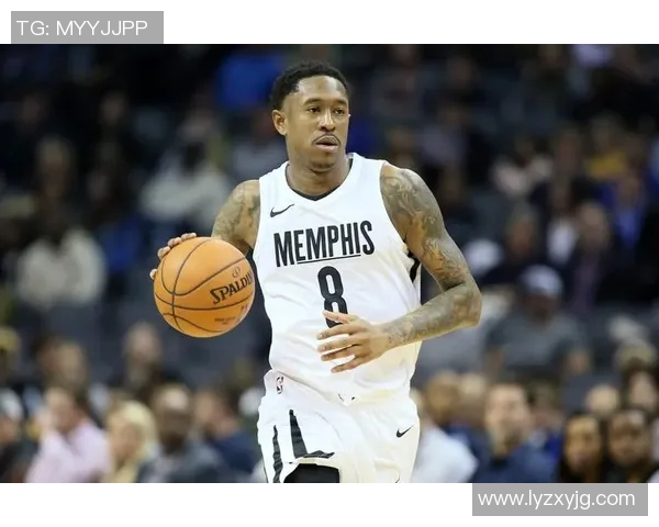 马尚布鲁克斯的篮球之路与职业生涯的辉煌成就分析与展望